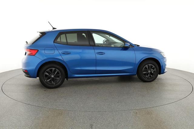 Skoda Fabia Selection 1.0 TSI 130 Jahre, Kamera. 15-Zoll schwarz, Winterpaket 