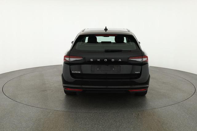 Skoda Superb Combi 2.0 TDI 142kW 4x4 Selection DSG Selection, Standheizung, Pano, AHK, Navi, Matrix 