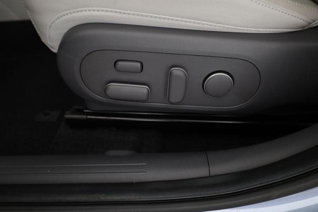Hyundai KONA Prime Elektro 2WD EV Edition, Leder, Navi, Sound, Kamera, Wärmepumpe, Side 