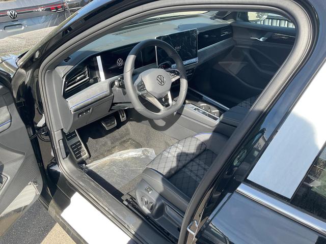 Volkswagen Passat Variant - 1.5 TSI eHybrid 200 kW R-Line R-LINE, Pano, 19-Zoll, IQ.Light