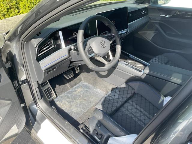 Volkswagen Passat Variant - 1.5 TSI eHybrid 200 kW R-Line R-LINE, HuD, ProMax, Pano, 19-Zoll, IQ.Light