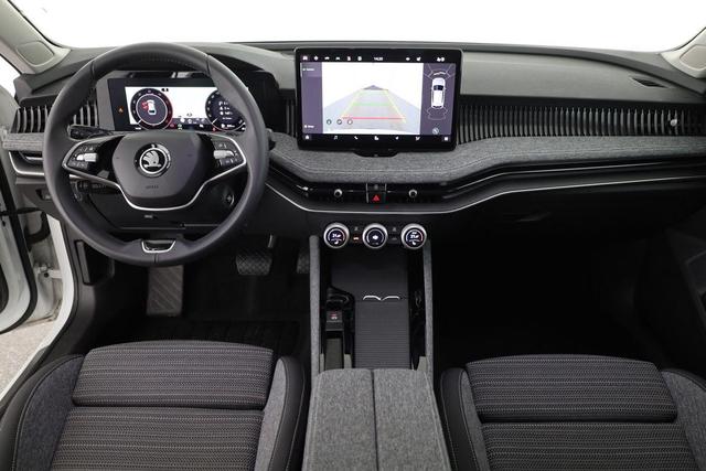 Skoda Superb Combi 2.0 TDI 142 kW 4x4 Selection DSG Selection, Standheizung, Pano, AHK, Navi, Matrix 