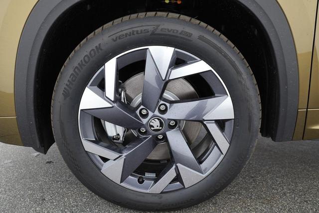 Skoda Kodiaq 1.5 TSI iV 150kW Sportline Sportline, AHK, Matrix, Navi, Kamera, sofort 