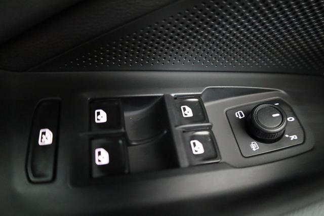 Volkswagen Passat Variant 1.5 TSI eHybrid 150 kW Business Business, IQ.Light, AHK, Winter plus, Akustik, Navi, sofort 