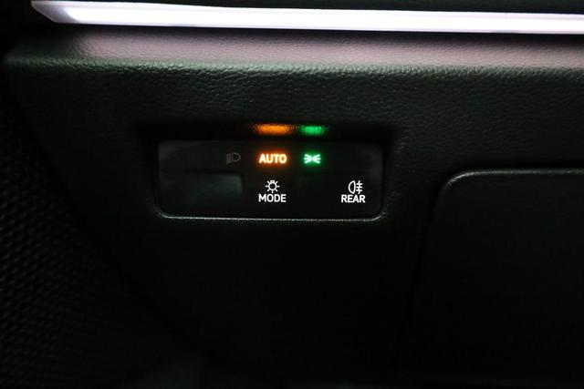 Volkswagen Passat Variant 1.5 TSI eHybrid 150 kW Business Business, AHK, Winter plus, Akustik, Navi, sofort 
