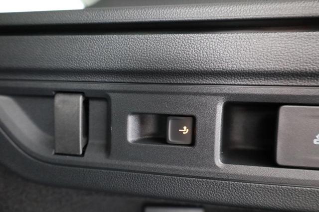 Volkswagen Passat Variant 1.5 TSI eHybrid 150 kW Business Business, AHK, Winter plus, Akustik, Navi, sofort 