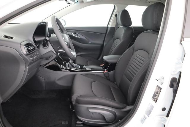 Hyundai i30 Kombi 1.5i Style, Navi, LED, Kamera, sofort 