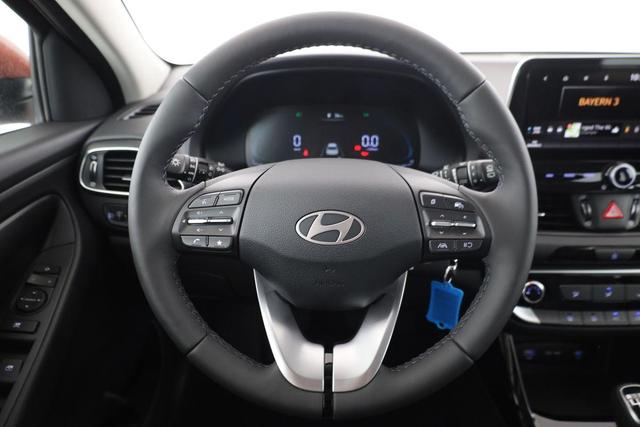 Hyundai i30 Kombi 1.5i Family, Navi, LED, Kamera, sofort 