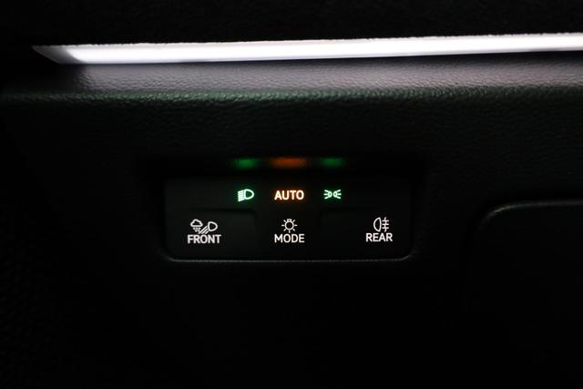 Volkswagen Passat Variant 1.5 TSI eHybrid 200 kW R-Line R-LINE, Pano, 19-Zoll, IQ.Light 