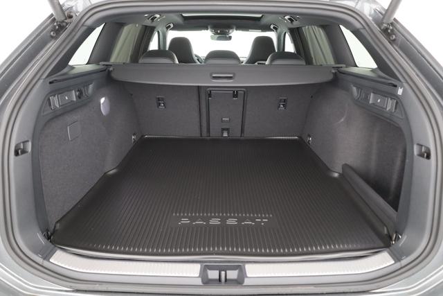 Volkswagen Passat Variant 1.5 TSI eHybrid 200 kW R-Line R-LINE, Pano, 19-Zoll, IQ.Light 