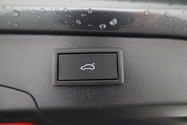 Volkswagen Passat Variant 1.5 TSI eHybrid 200 kW R-Line R-LINE, Pano, 19-Zoll, IQ.Light 