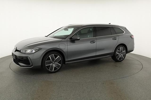 Volkswagen Passat Variant 1.5 TSI eHybrid 200 kW R-Line R-LINE, Pano, 19-Zoll, IQ.Light 
