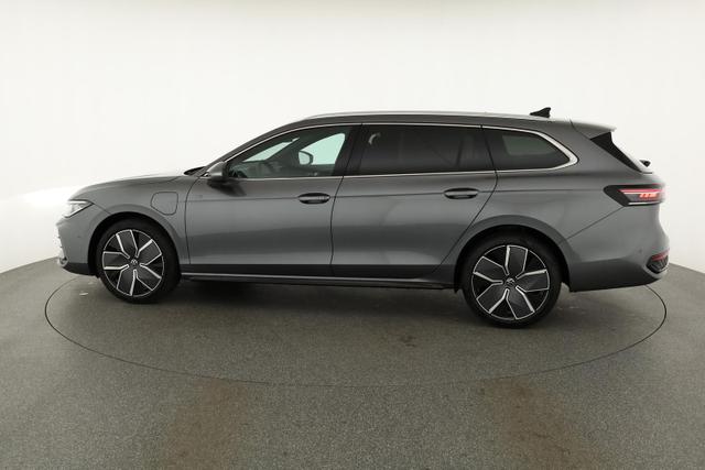 Volkswagen Passat Variant 1.5 TSI eHybrid 200 kW R-Line R-LINE, Pano, 19-Zoll, IQ.Light 
