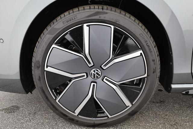Volkswagen Passat Variant 1.5 TSI eHybrid 200 kW R-Line R-LINE, HuD, ProMax, Pano, 19-Zoll, IQ.Light 