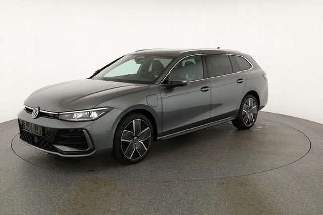 Volkswagen Passat Variant 1.5 TSI eHybrid 200 kW R-Line R-LINE, HuD, ProMax, Pano, 19-Zoll, IQ.Light 