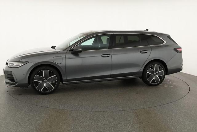 Volkswagen Passat Variant 1.5 TSI eHybrid 200 kW R-Line R-LINE, HuD, ProMax, Pano, 19-Zoll, IQ.Light 