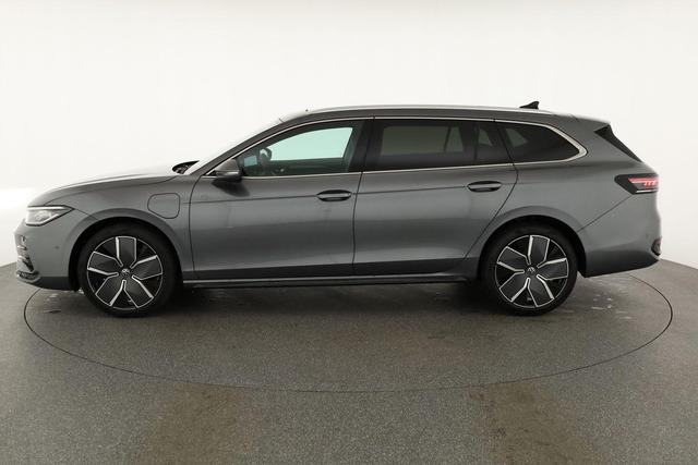 Volkswagen Passat Variant 1.5 TSI eHybrid 200 kW R-Line R-LINE, HuD, ProMax, Pano, 19-Zoll, IQ.Light 