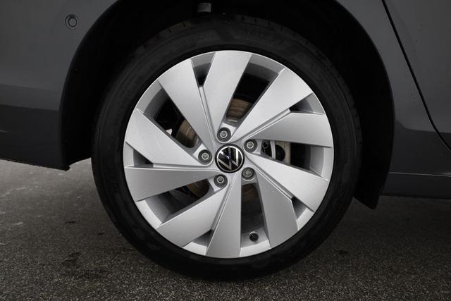 Volkswagen Golf Variant VIII 1.5 eTSI DSG Life, AHK, easyOpen, Kamera, Winter, 3-J Garantie 