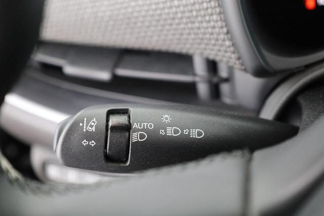 Fiat 500e Cabrio La Prima 43kWh, Leder, Navi, Kamera, LED 