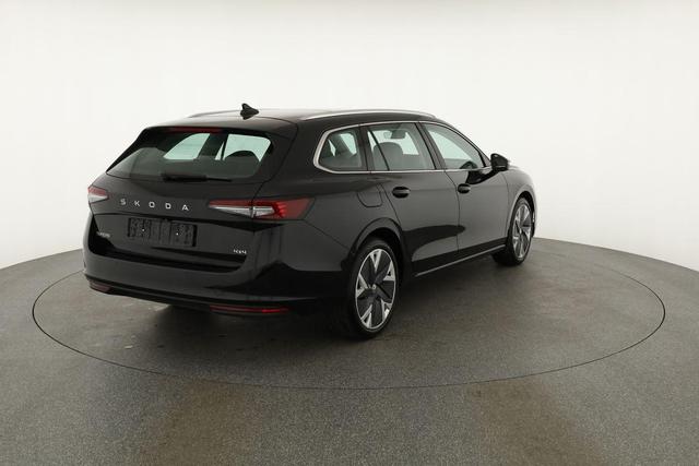 Skoda Superb Combi 2.0 TDI 142 kW 4x4 Selection DSG Selection, Standheizung, Pano, AHK, Navi, Matrix 