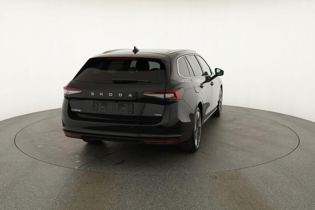 Skoda Superb Combi 2.0 TDI 142 kW 4x4 Selection DSG Selection, Standheizung, Pano, AHK, Navi, Matrix 