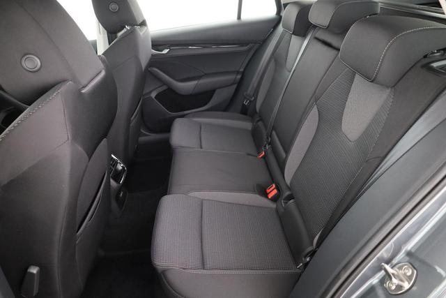 Skoda Octavia Combi 2.0 TDI 110 kW Selection DSG Selection, AHK, ACC, Kamera, 4-J Garantie 