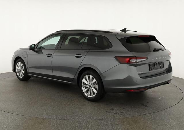 Skoda Superb Combi 1.5 TSI iV 150kW Selection DSG Selection, AHK, Matrix, Side, el. Klappe, Navi 