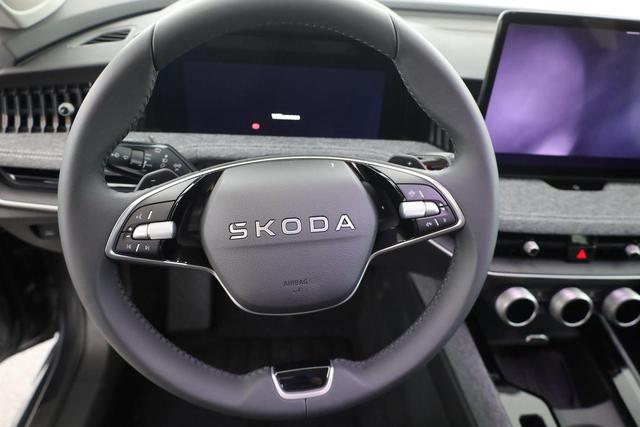 Skoda Superb Combi 1.5 TSI iV 150kW Selection DSG Selection, AHK, Matrix, Side, el. Klappe, Navi 