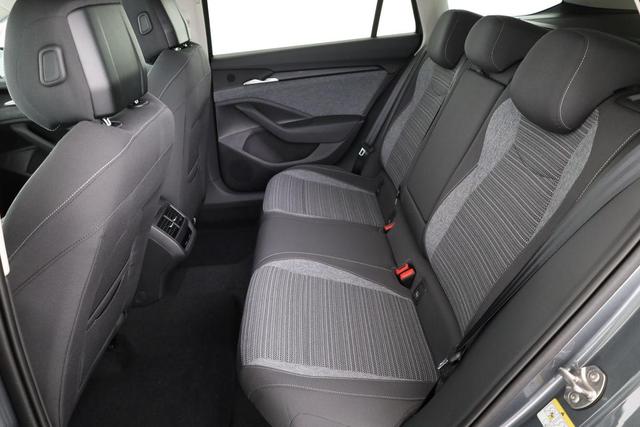 Skoda Superb Combi 1.5 TSI iV 150kW Selection DSG Selection, AHK, Matrix, Side, el. Klappe, Navi 