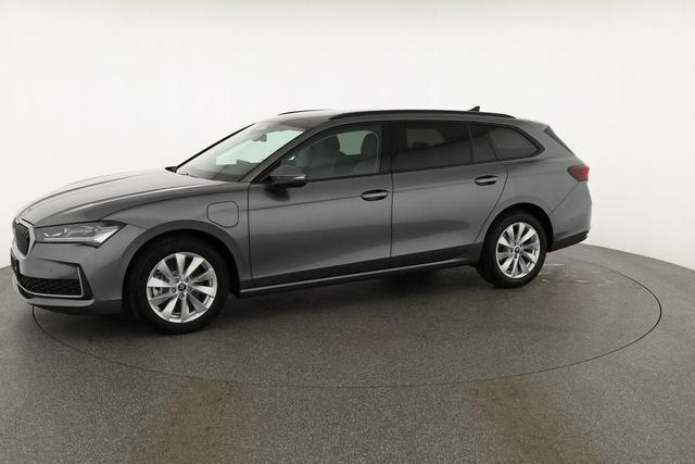 Skoda Superb Combi 1.5 TSI iV 150kW Selection DSG Selection, AHK, Matrix, Side, el. Klappe, Navi 