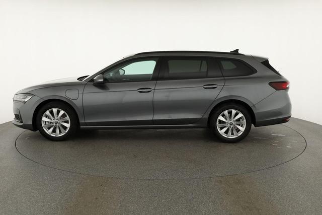 Skoda Superb Combi 1.5 TSI iV 150kW Selection DSG Selection, AHK, Matrix, Side, el. Klappe, Navi 