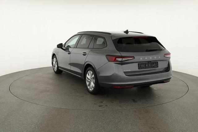Skoda Superb Combi 1.5 TSI iV 150kW Selection DSG Selection, AHK, Matrix, Side, el. Klappe, Navi 