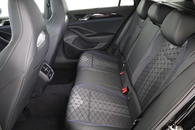 Volkswagen Passat Variant 1.5 TSI eHybrid 200 kW R-Line R-LINE, Pano, 19-Zoll, IQ.Light 