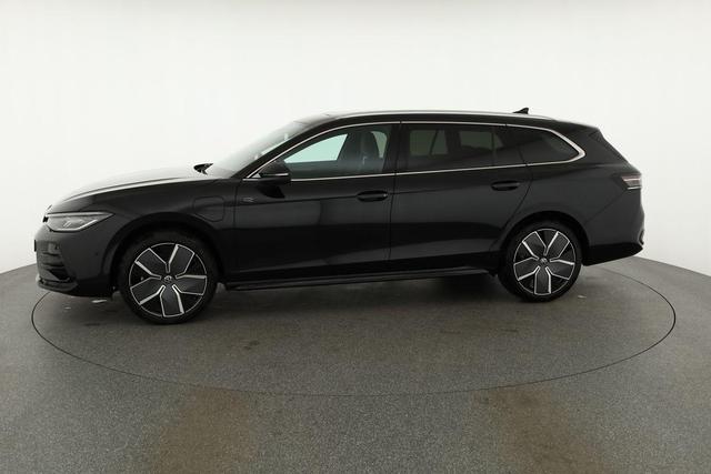 Volkswagen Passat Variant 1.5 TSI eHybrid 200 kW R-Line R-LINE, Pano, 19-Zoll, IQ.Light 