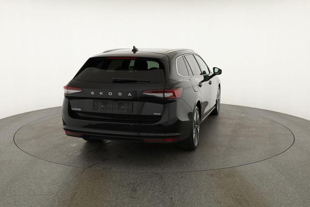 Skoda Superb Combi 2.0 TDI 142 kW 4x4 Selection DSG Selection, Standheizung, Pano, AHK, Navi, Matrix 