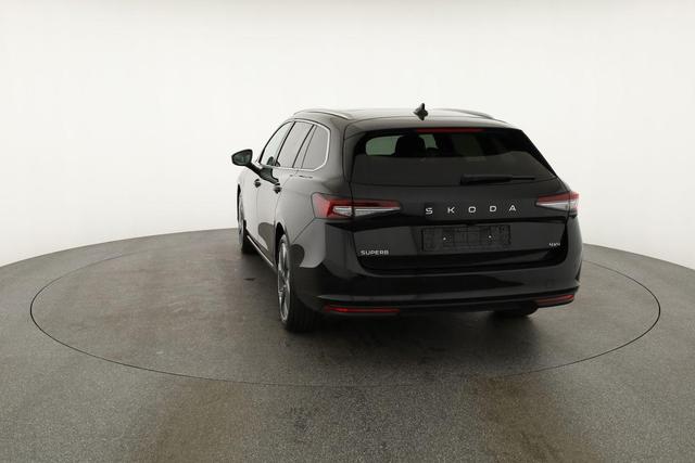 Skoda Superb Combi 2.0 TDI 142 kW 4x4 Selection DSG Selection, Standheizung, Pano, AHK, Navi, Matrix 