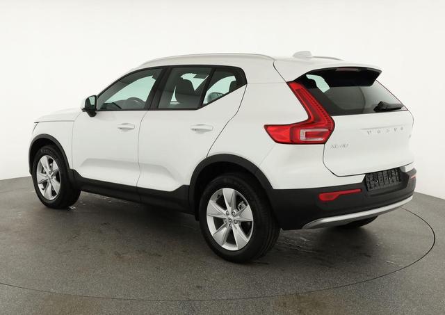 Volvo XC40 Core 2WD B3 Mild-Hybrid Core, Navi, Thors Hammer, Winter, Kamera, el. Klappe 