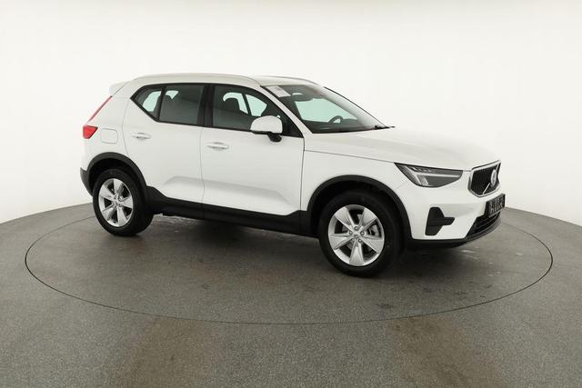 Volvo XC40 Core 2WD B3 Mild-Hybrid Core, Navi, Thors Hammer, Winter, Kamera, el. Klappe 
