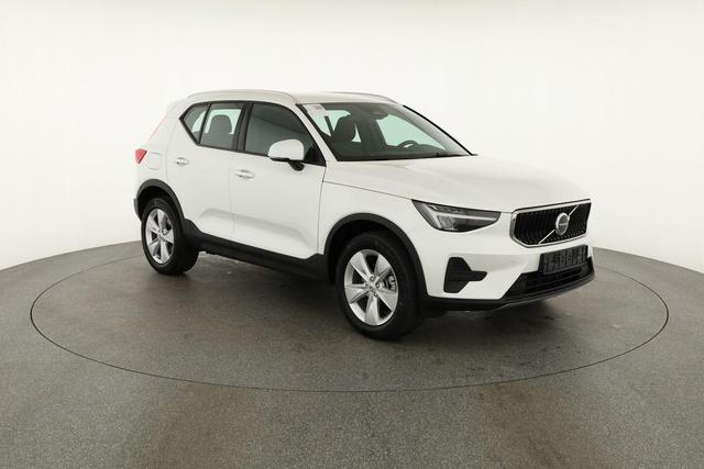 Volvo XC40 Core 2WD B3 Mild-Hybrid Core, Navi, Thors Hammer, Winter, Kamera, el. Klappe 