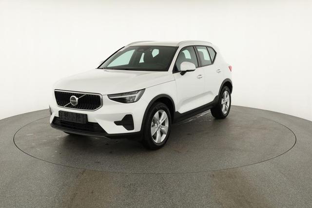 Volvo XC40 Core 2WD B3 Mild-Hybrid Core, Navi, Thors Hammer, Winter, Kamera, el. Klappe 