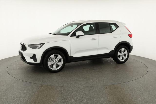 Volvo XC40 Core 2WD B3 Mild-Hybrid Core, Navi, Thors Hammer, Winter, Kamera, el. Klappe 