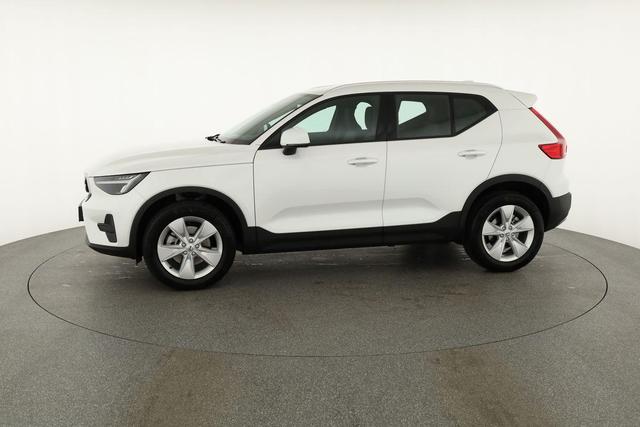 Volvo XC40 Core 2WD B3 Mild-Hybrid Core, Navi, Thors Hammer, Winter, Kamera, el. Klappe 