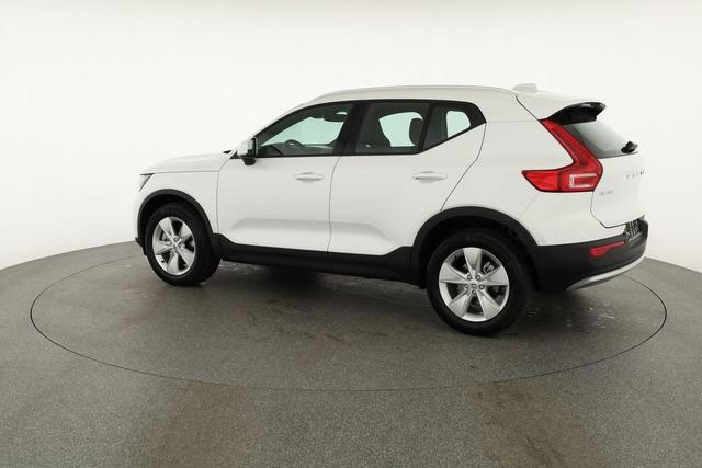 Volvo XC40 Core 2WD B3 Mild-Hybrid Core, Navi, Thors Hammer, Winter, Kamera, el. Klappe 