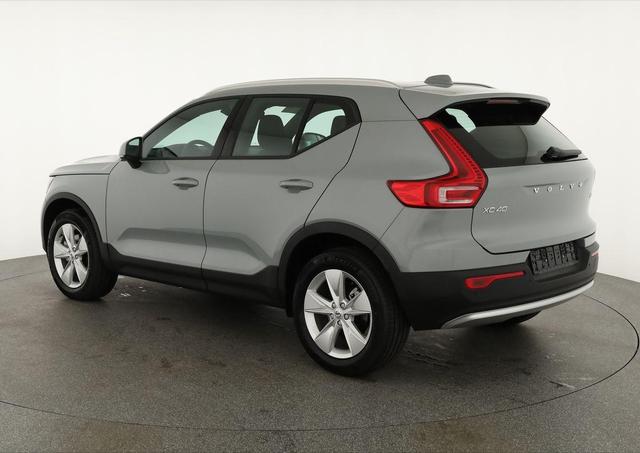 Volvo XC40 Core 2WD B3 Mild-Hybrid Core, AHK, Navi, Thors Hammer, Winter, Kamera, el. Klappe 