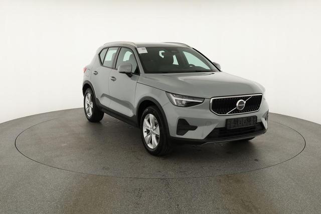 Volvo XC40 Core 2WD B3 Mild-Hybrid Core, AHK, Navi, Thors Hammer, Winter, Kamera, el. Klappe 