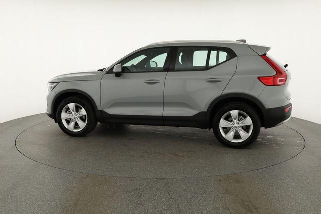Volvo XC40 Core 2WD B3 Mild-Hybrid Core, AHK, Navi, Thors Hammer, Winter, Kamera, el. Klappe 