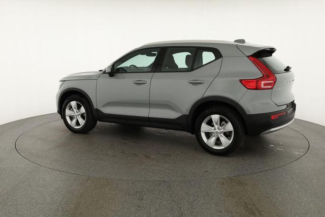 Volvo XC40 Core 2WD B3 Mild-Hybrid Core, AHK, Navi, Thors Hammer, Winter, Kamera, el. Klappe 