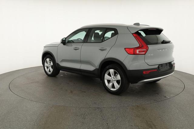 Volvo XC40 Core 2WD B3 Mild-Hybrid Core, AHK, Navi, Thors Hammer, Winter, Kamera, el. Klappe 
