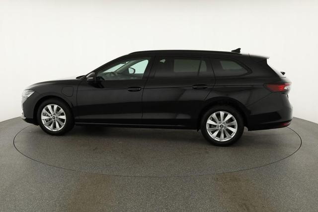 Skoda Superb Combi 1.5 TSI iV 150kW Selection DSG Selection, AHK, Matrix, Side, el. Klappe, Navi 