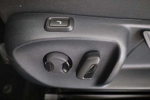 Skoda Superb Combi 2.0 TDI 142kW 4x4 Selection DSG Selection, Standheizung, Pano, AHK, Navi, Matrix 